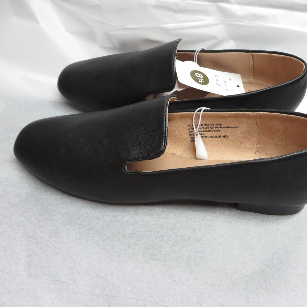 A New Day Black Flats NWT size 8.5